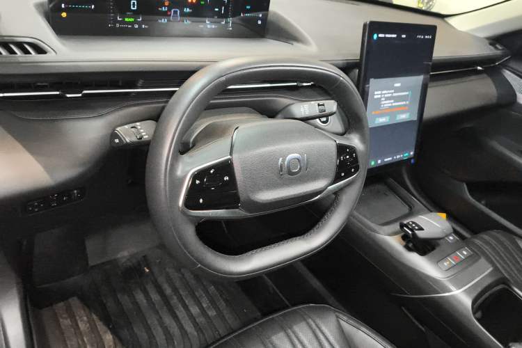 Used CHANGAN NEVO A05 2024 Truly Delicious Version 70" Beyond-Grade Edition
