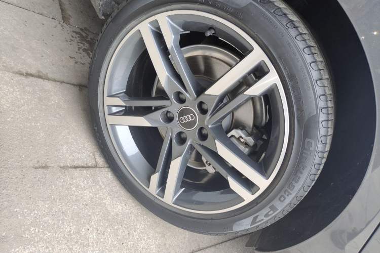 Used Audi A4L 2022 40 TFSI Luxury Dynamic Model Exterior 5