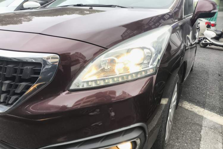 Used Peugeot 3008 2016 2.0L Automatic Classic Edition
