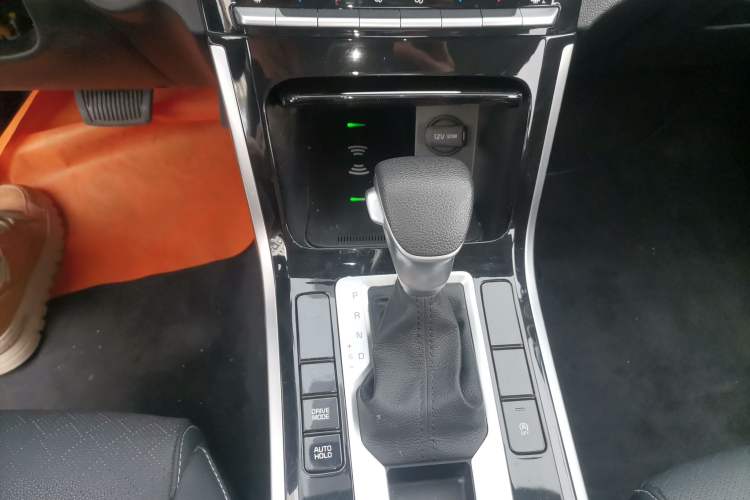 Used Kia K3 2019 1.5L CVT Smart Connectivity Version Gear Lever