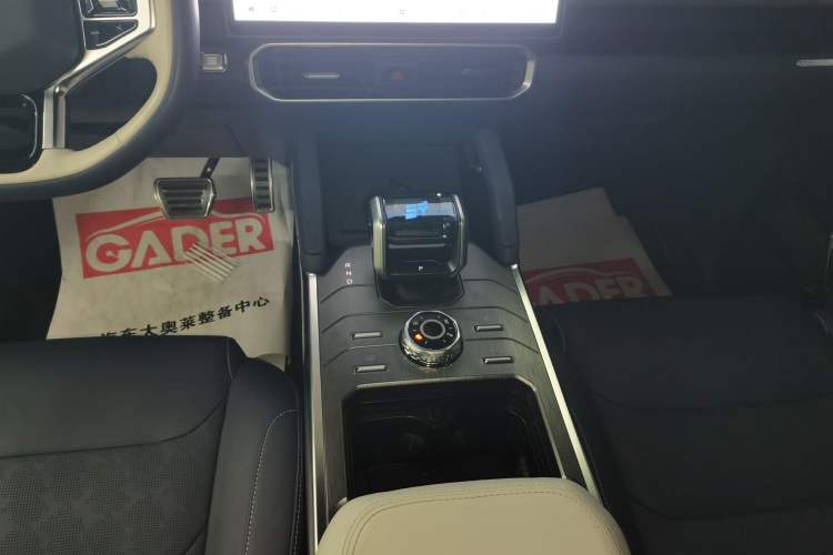 Used JETOUR Shanhai Traveler C-DM 2024 C-DM 208KM Mountain & Wilderness Edition Gear Lever