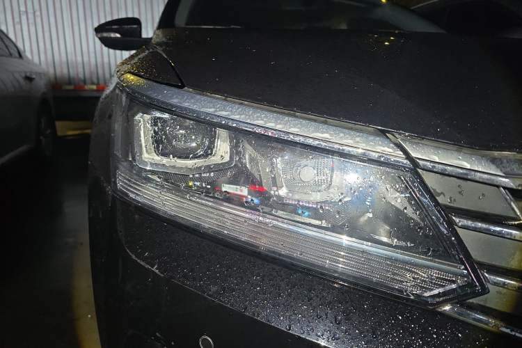 Used Volkswagen Passat 2017 330TSI DSG Luxury Edition
