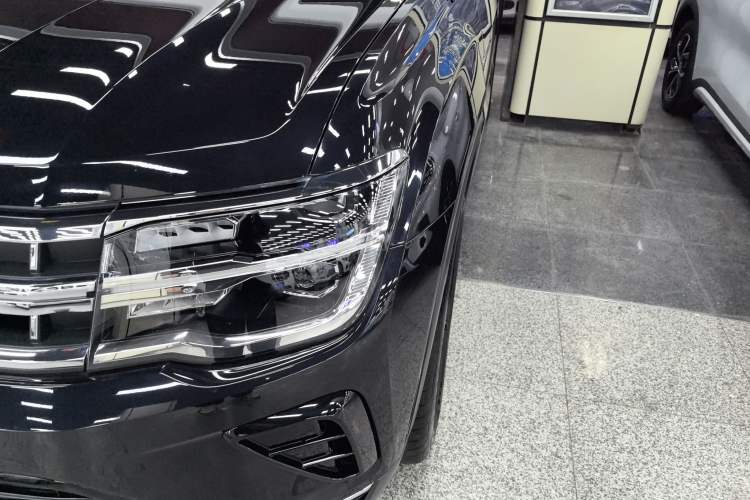 Used Volkswagen Teramont 2023 Facelift 380TSI Four-Wheel Drive Prestige Luxury Edition Left Front Headlight