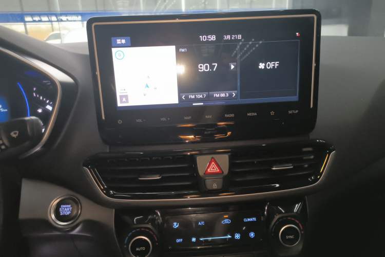 Used Hyundai Lafesta 2019 280TGDi Smart Speed Version China VI Standard Audio And AC Panel