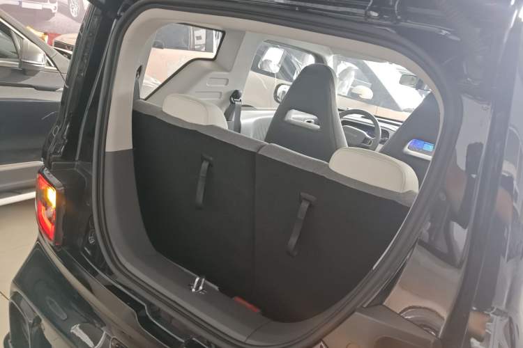 Used Geely Galaxy Panda 2025 210km Panda Kart Trunk