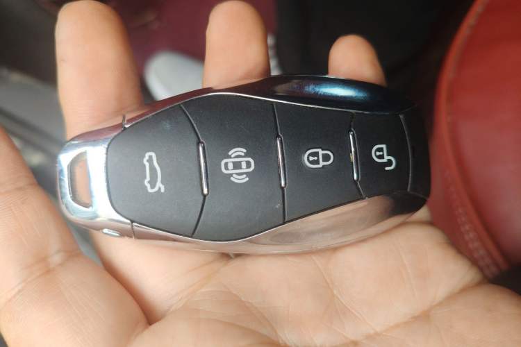 Used Hongqi H5 2024 2.0T Automatic Smart Connect Flagship Edition Interior 1