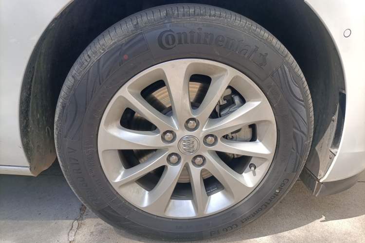 Used Buick GL8 2017 ES 28T Comfort Model China V Standard Right Front Wheel Hub