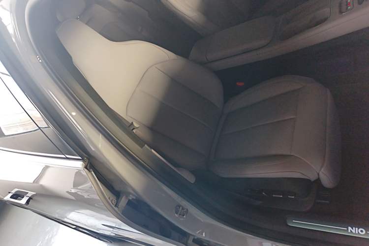 Used Nio EC6 2023 75 kWh