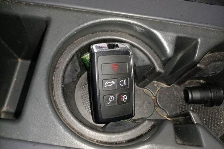 Used Land Rover Discovery 2020 3.0 SC V6 SE