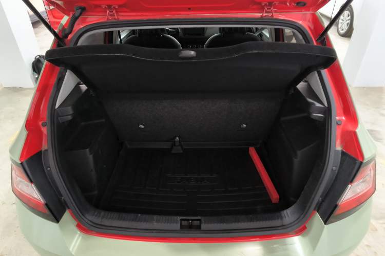 Used Skoda Fabia 2016 1.4L Automatic Car Enjoy Edition