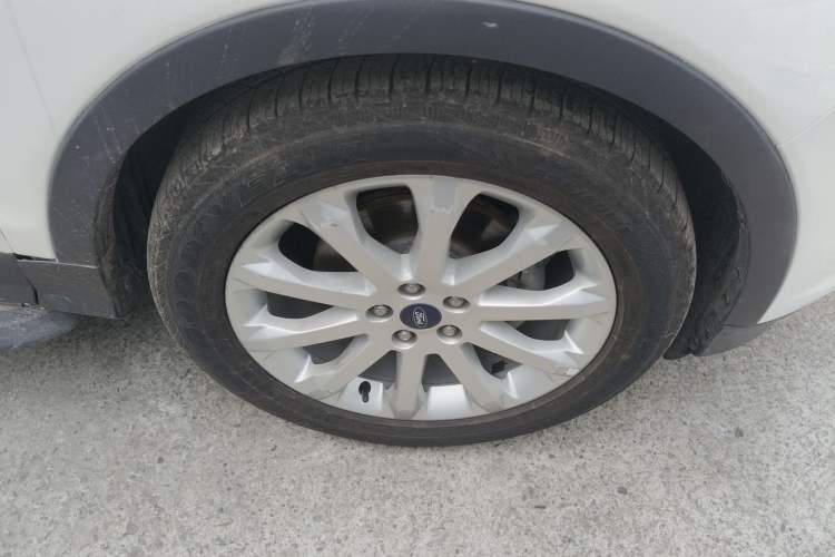 Used Ford Kuga 2015 1.5L GTDi Two-Wheel Drive Fashion Edition Exterior 4