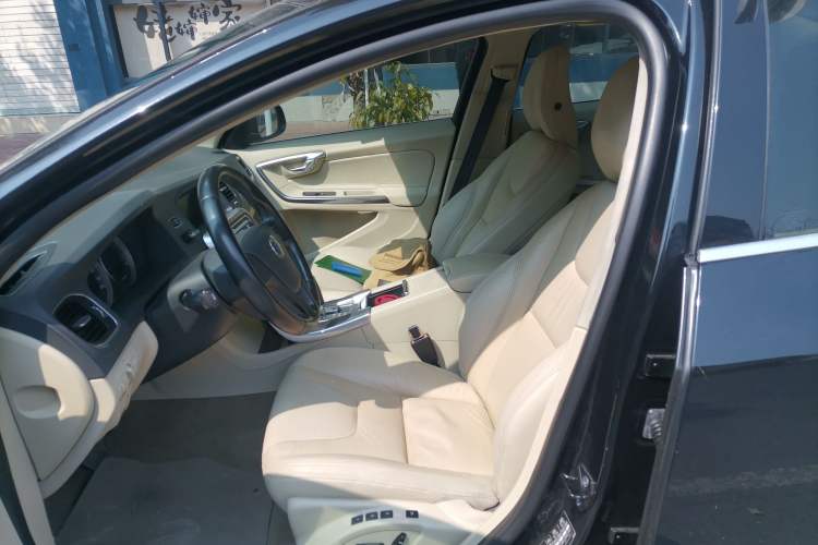 Used Volvo S60 2012 T5 Comfort Edition