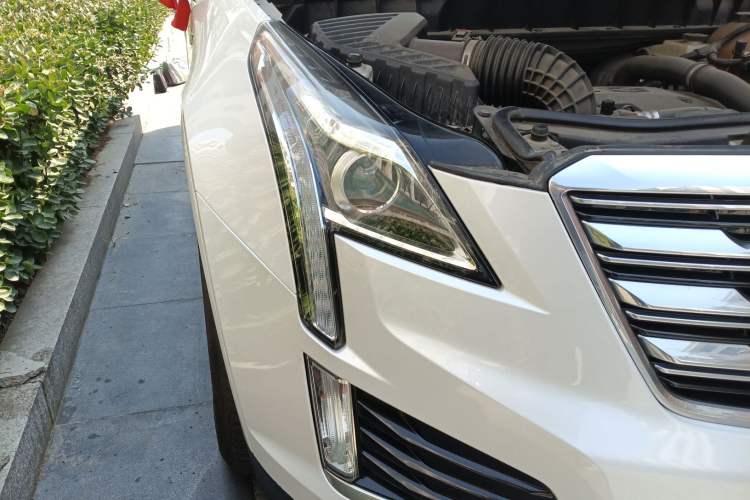 Used Cadillac XT5 2016 28T Four-Wheel Drive Tech Version
