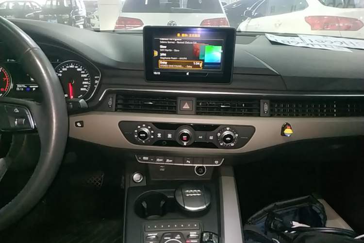 Used Audi A4L 2019 40 TFSI Ambition China VI