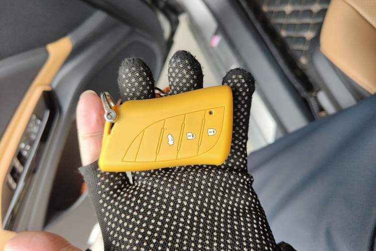 Used Lexus ES 2023 200 Excellence Edition