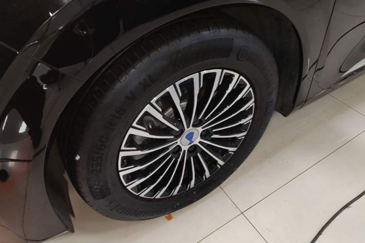 Used Denza D9 2024 DM-i 970 Luxury Model