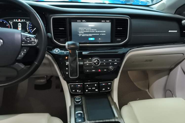 Used GAC Trumpchi M8 2018 320T Luxury Edition
