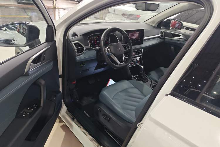 Used Volkswagen Tharu 2023 300TSI Two-Wheel-Drive Moon Luxury Edition