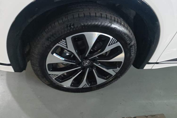 Used CHANGAN CS75 PLUS 2025 4th Generation UItra 2.0T New Blue Whale – Smart & Powerful Version