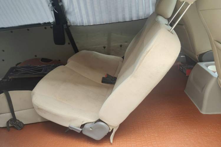 Used FORTHING Lingzhi 2017 M3L 1.6L 7-Seater Standard Model
