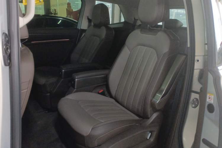 Used Volkswagen Viloran 2024 330TSI Luxury Edition