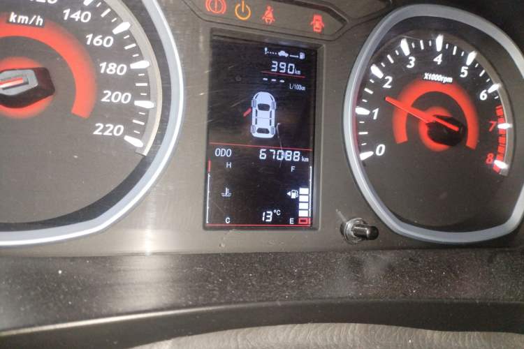 Used Soueast DX3 2018 1.5L Manual Luxury Model
