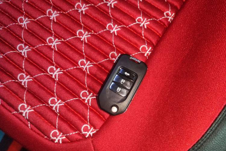 Used Honda Fit 2016 1.5L LX CVT Comfort Model Vehicle Key