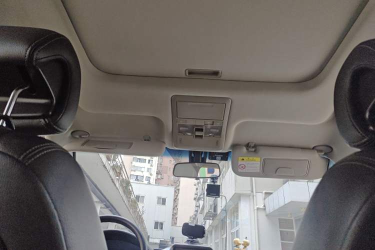 Used Chevrolet Captiva 2014 2.4L Two-Wheel Drive Urban Version 7 Seats