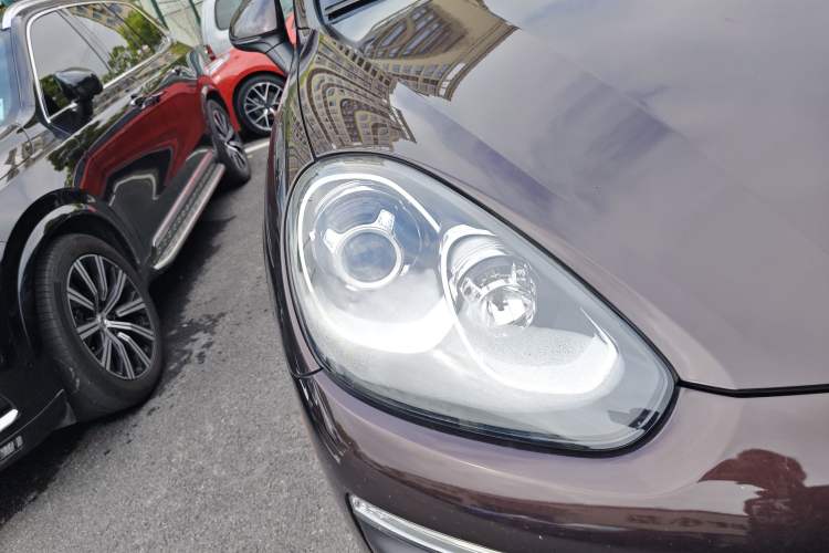 Used Porsche Cayenne  Right Front Headlight
