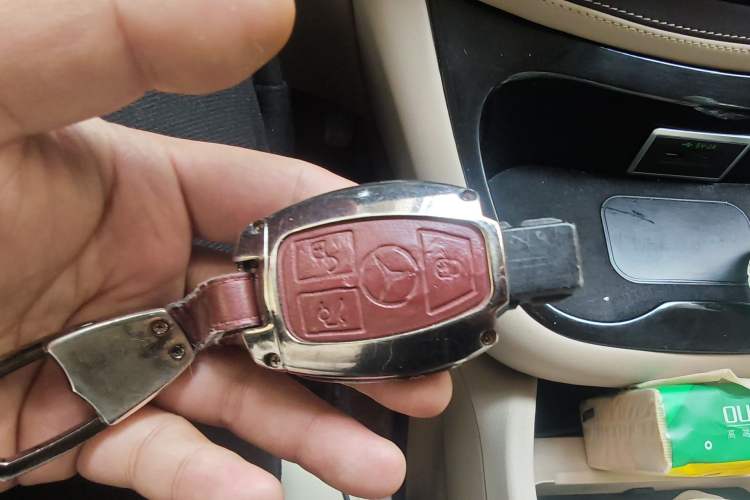 Used Mercedes-Benz Vito 2020 2.0T Elite Version 7 Seats Vehicle Key