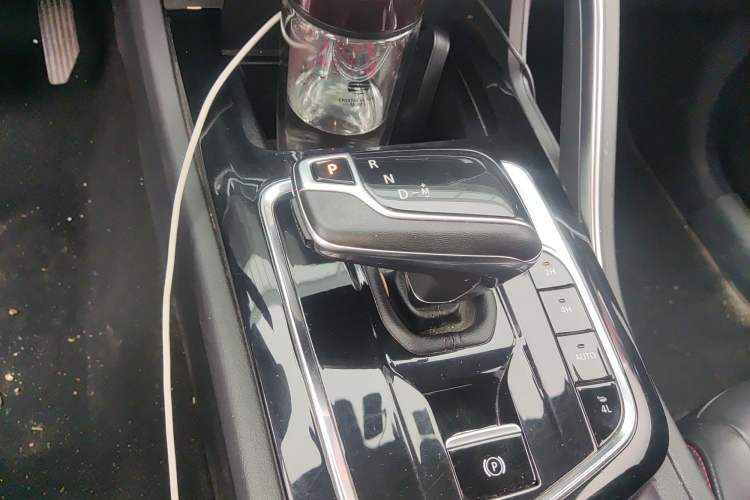 Used SAIC MAXUS T90 2021 2.0T Twin-Turbo Automatic All-Wheel Drive High-Ride Comfort Edition with Extended Cargo Space