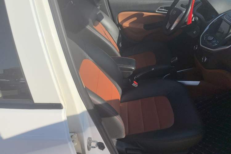 Used Geely Auto Diamond 2016 1.5L Manual Entry-Level Trim
