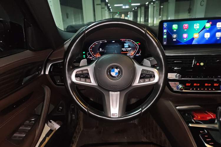 Used BMW 5 Series 2022 530Li Leading Model M Sport Package