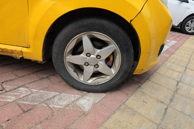 Used JAC Group Yueyue 2012 1.0L Luxury Model
