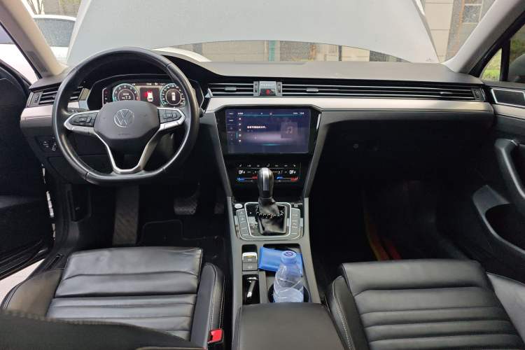 Used Volkswagen Variant 2021 2.0T Comfort Edition Center Console