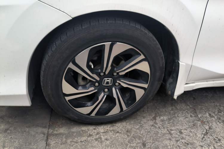 Used Honda Crider 2016 1.8L CVT Luxury Edition
