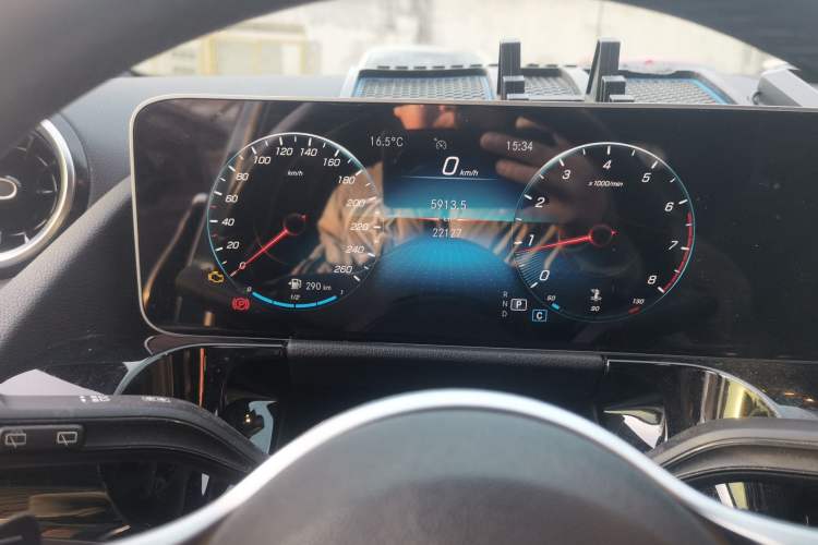 Used Mercedes-Benz B-Class 2020 B 200 Sport Edition Instrument Cluster