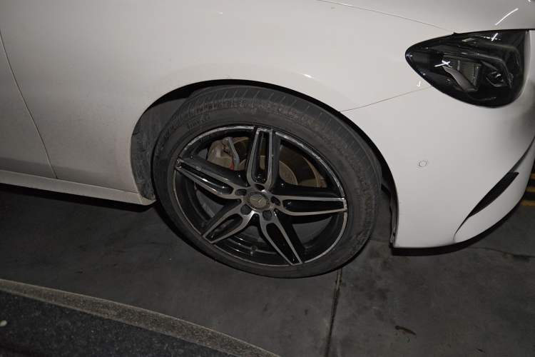 Used Mercedes-Benz E-Class 2017 E 200 Sport 4MATIC
