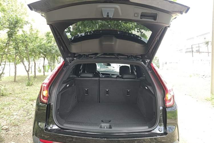 Used Cadillac XT4 2021 28T Two-Wheel Drive Tech Edition