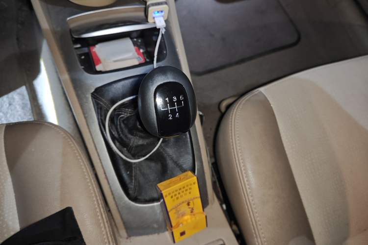 Used Buick Excelle 2013 1.5L Manual Classic Model
