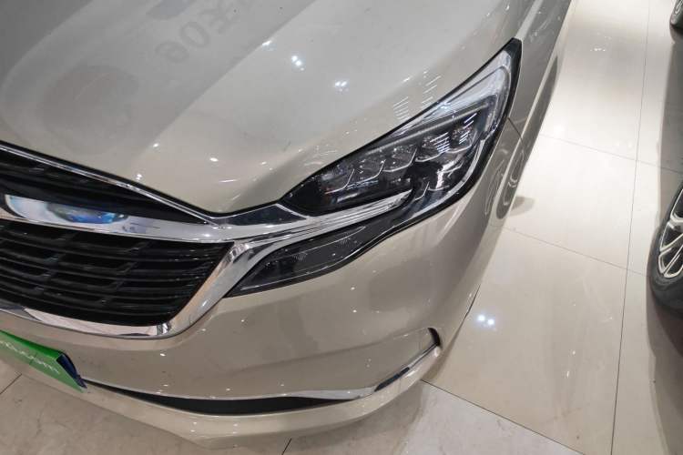 Used Buick GL8 2022 ES Landtrek 653T Flagship Model