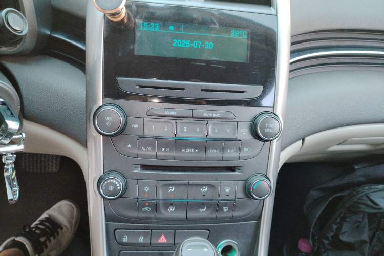 Used Chevrolet Malibu 2014 2.0L Automatic Comfort Edition