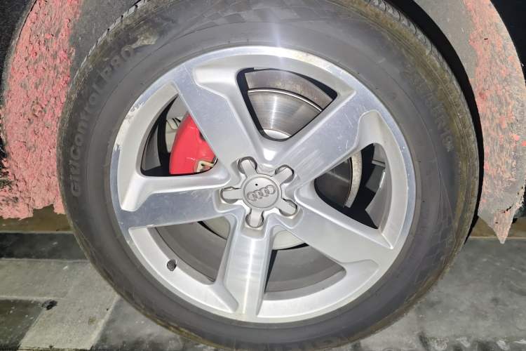 Used Audi Q5 2018 Collector's Edition 40 TFSI Ambition Model