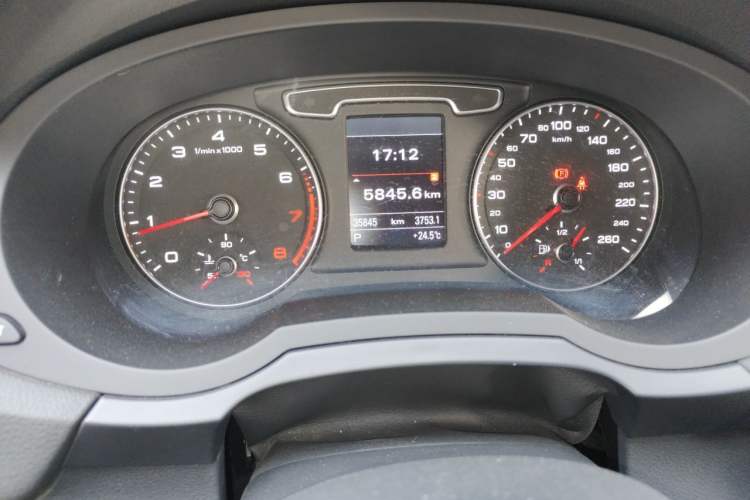 Used Audi Q3 2013 40 TFSI quattro Luxury Model
