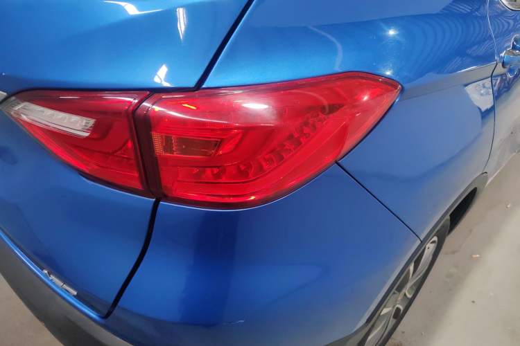 Used Hanteng X5 2018 1.5T Manual Luxury Edition Right Rear Taillight