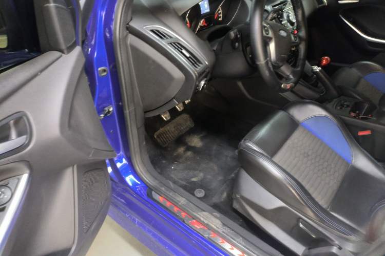 Used Ford Focus 2013 2.0T ST Standard Edition