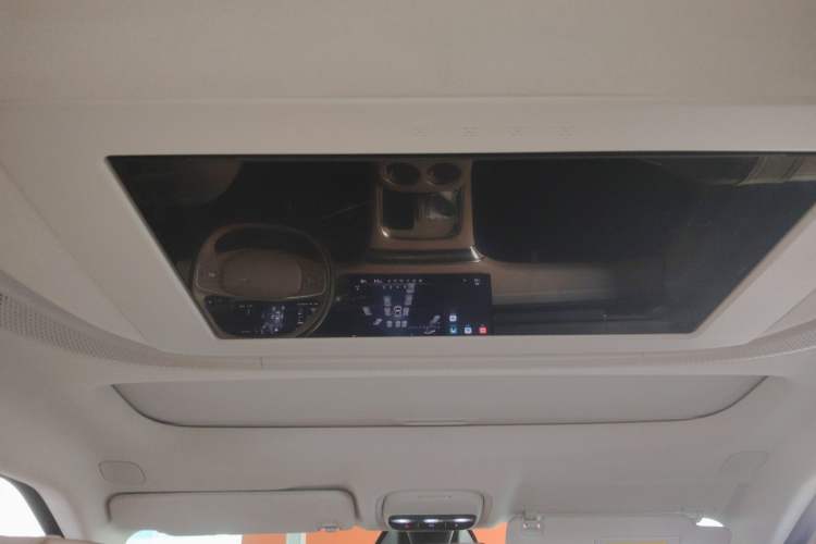 Used XPeng X9 2024 640 All-Wheel Drive High-Performance Max