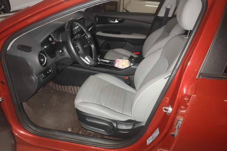 Used Kia K3 2023 1.5L CVT Luxury Edition