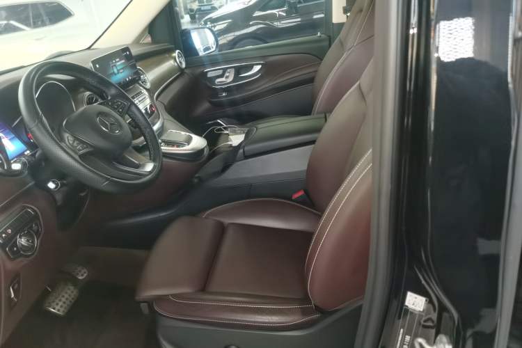 Used Mercedes-Benz V-Class 2022 V 260 L Long Wheelbase Prestige Edition