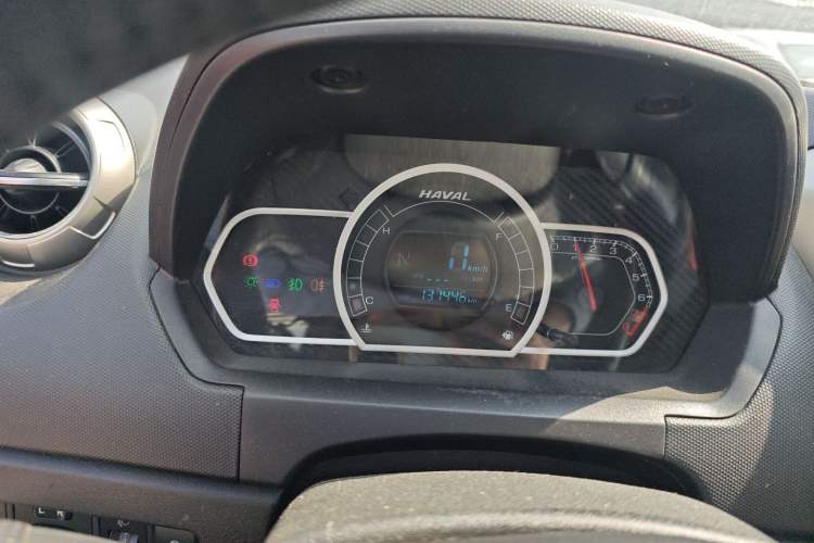 Used Haval H1 2016 Red-Label 1.5L AMT Luxury Model